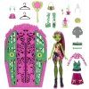 Monster High Skulltimate Secrets Garden Mysteries Venus Mcflytrap1